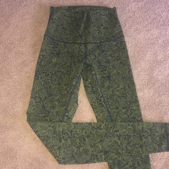 Activewear leggings - Picture 2 of 2
